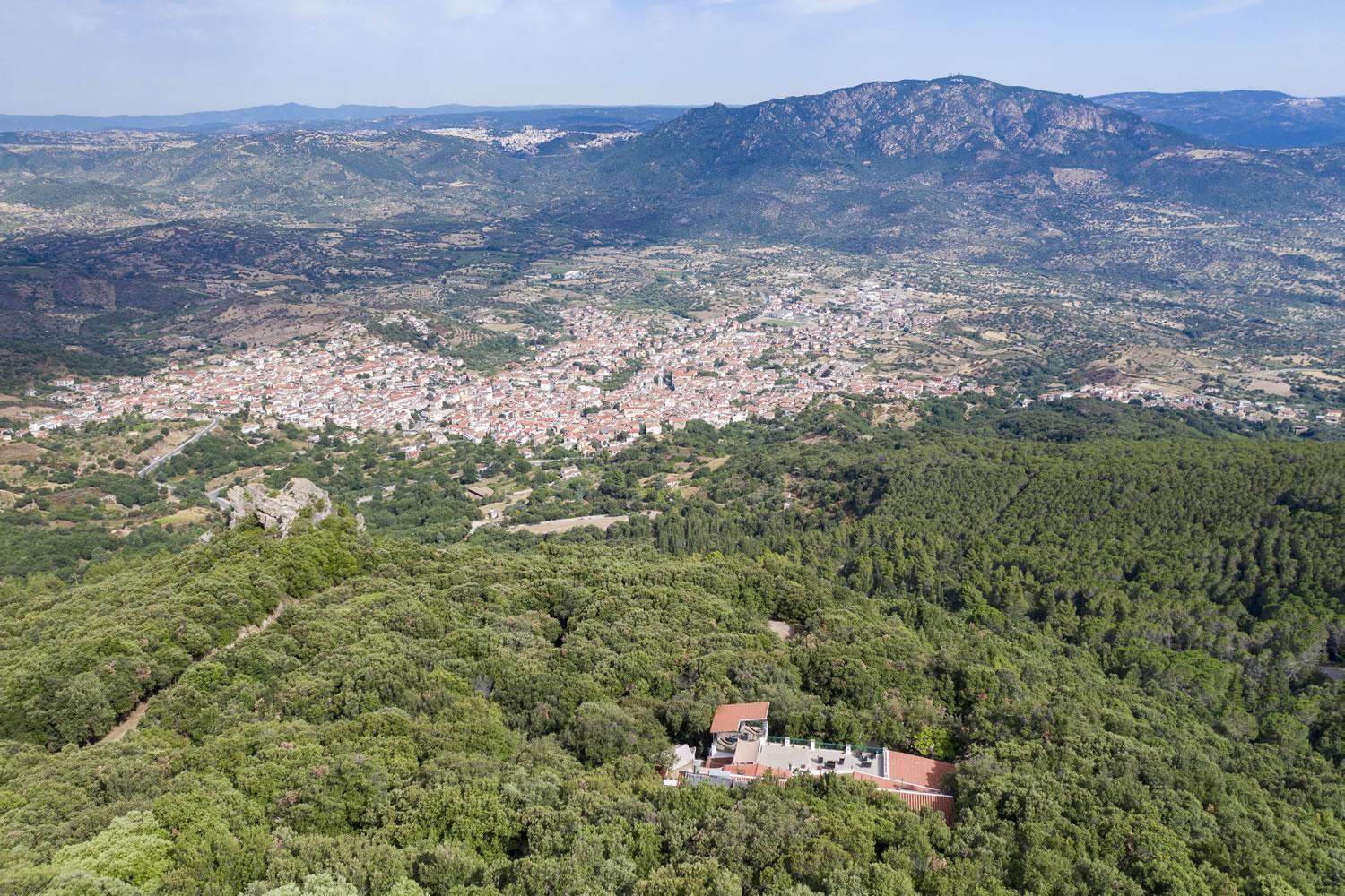Отель S'Enis Monte Maccione Ольена Экстерьер фото