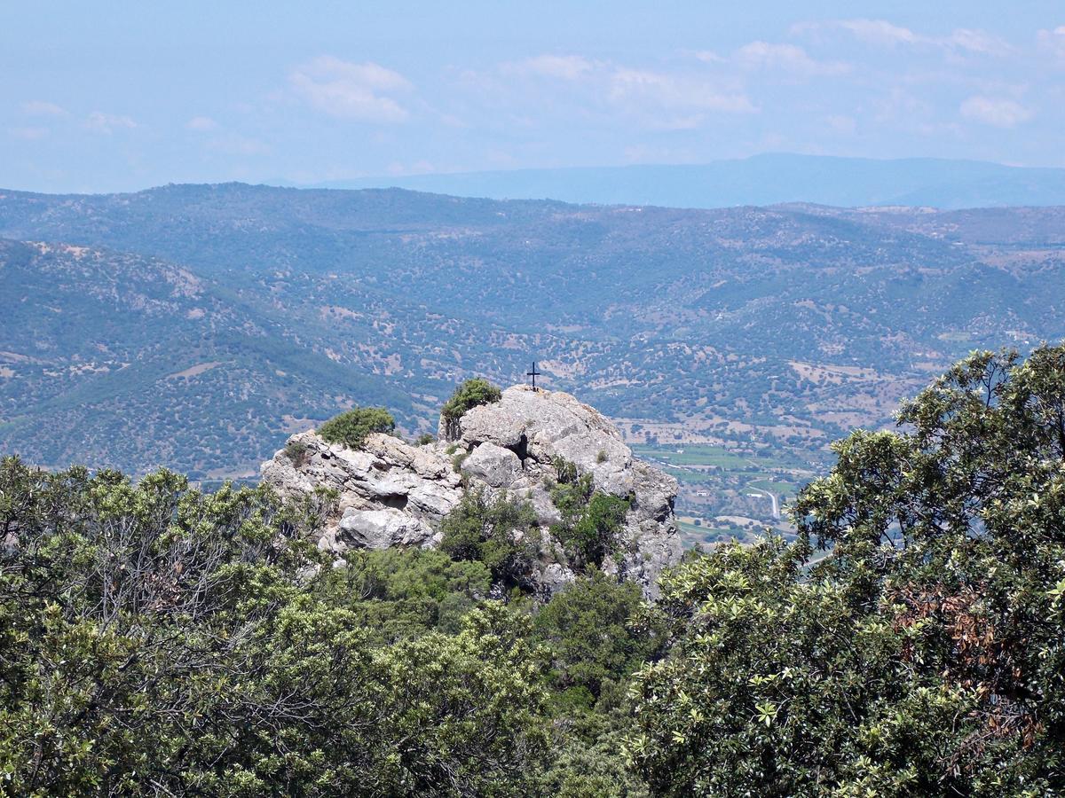 Отель S'Enis Monte Maccione Ольена Экстерьер фото